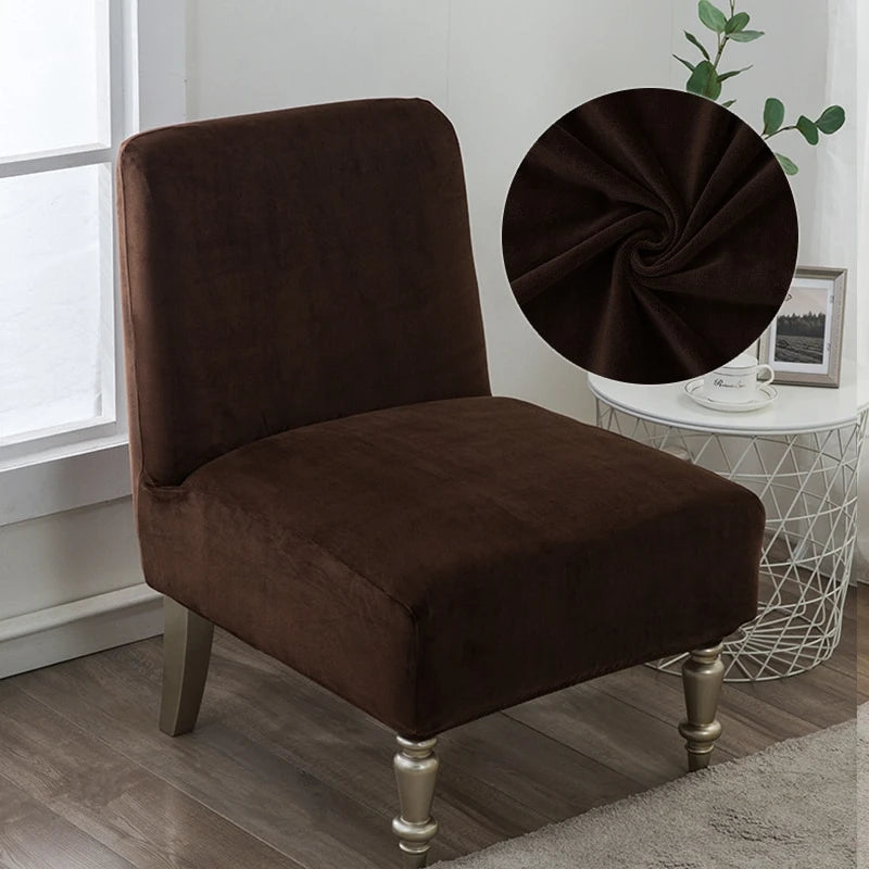 Photo d'une housse de fauteuil crapaud en velours marron